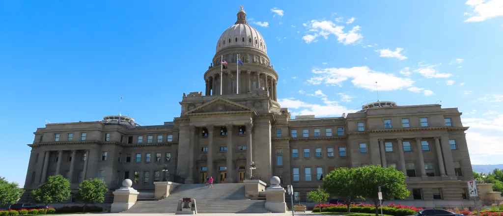 View of the Montana State Capitol Building from a slight angle and looking up.